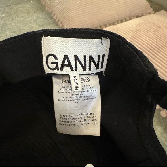 Ganni x Juicy Couture Black Rhinestone Cap - Picture 3 of 4